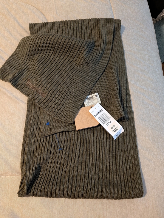 Timberland Other - Timberland Men's Olive Rib Knit Beanie & Scarf Set